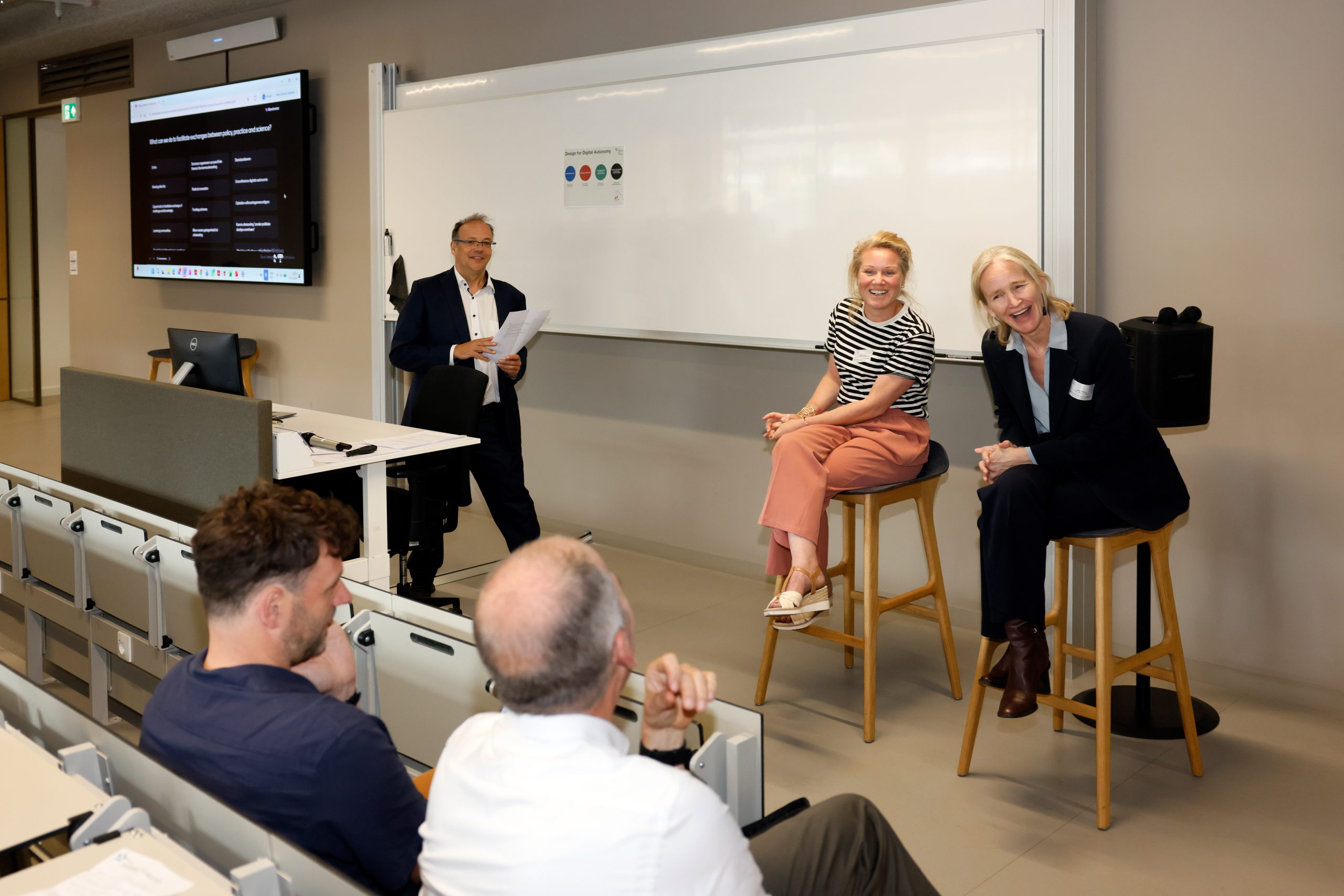 RoyBorghoutsFotografie-260609-TUDelft&DesigningForValuesResearchImpactDay-266